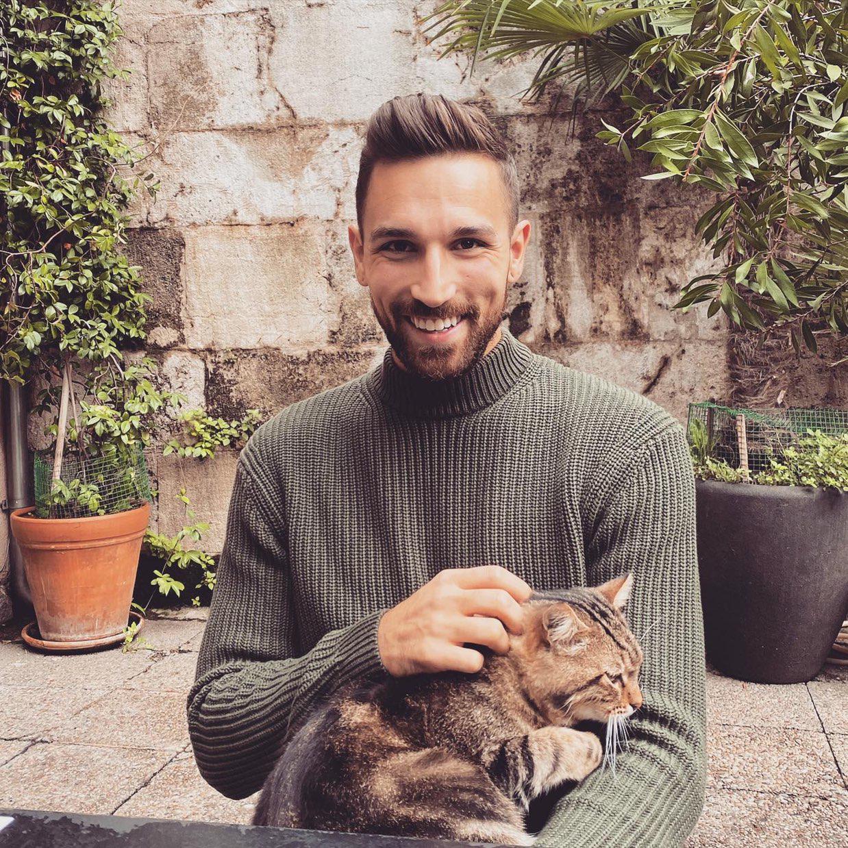 2235761_2ac5e0fe-5af3-437f-a530-9b58880a163e